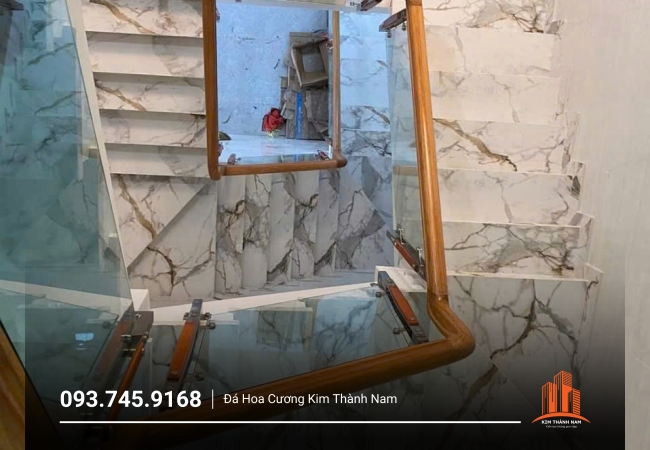 Thi công ốp đá cầu thang tại Bình Dương - CT003