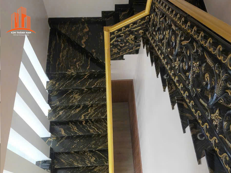 LIÊN HỆ THI CÔNG ỐP ĐÁ CẦU THANG TẠI BÌNH DƯƠNG